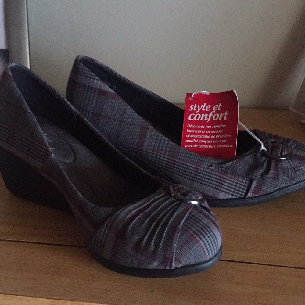 9W Dexflex plaid wedges